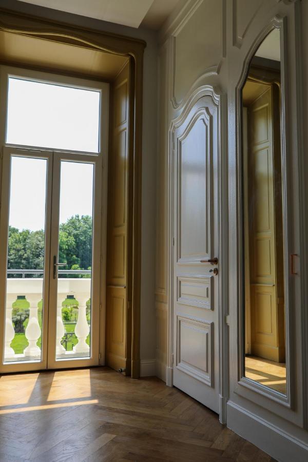 Sequoias Golf & Ressort Hotell Ruy-Montceau Eksteriør bilde
