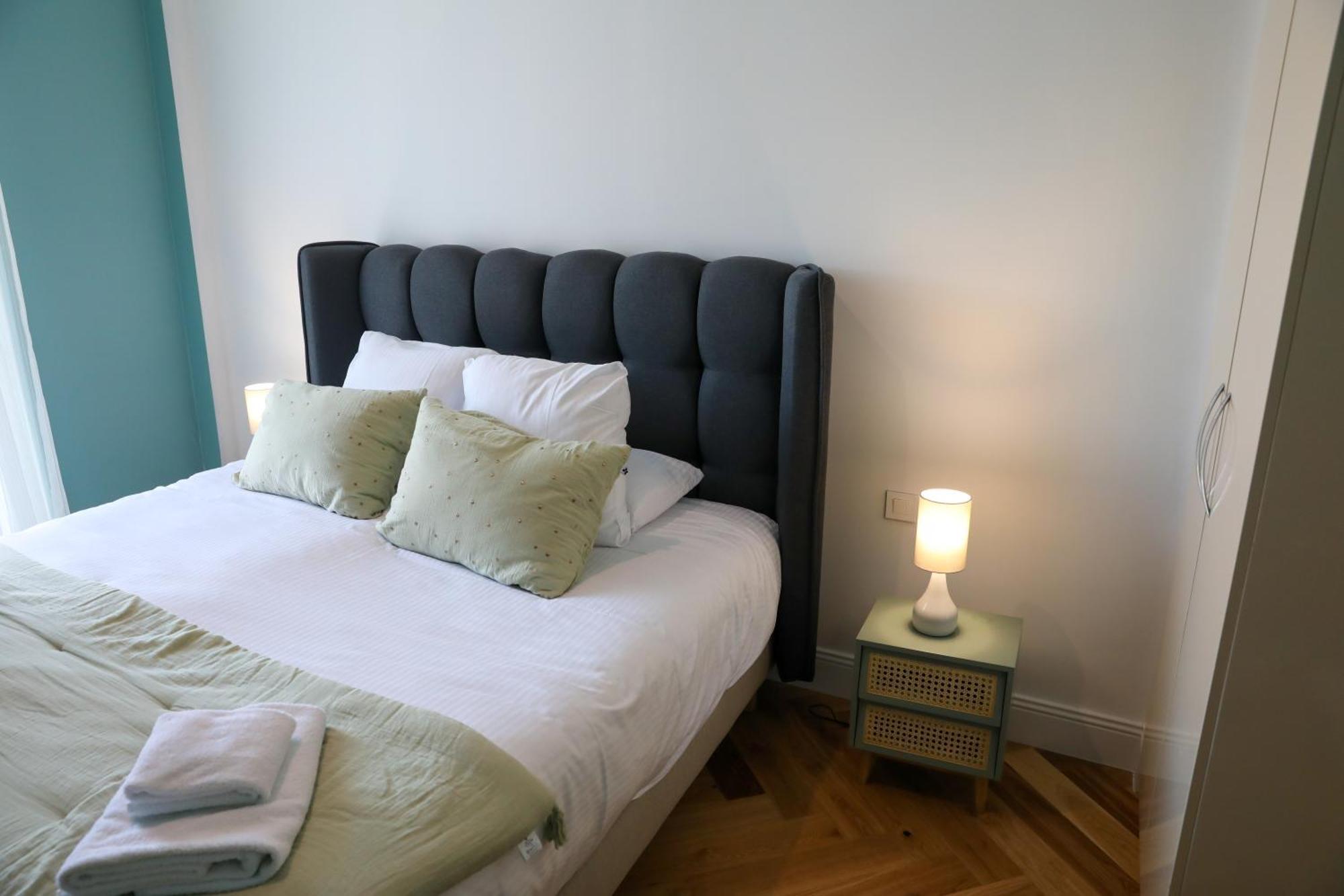 Sequoias Golf & Ressort Hotell Ruy-Montceau Eksteriør bilde