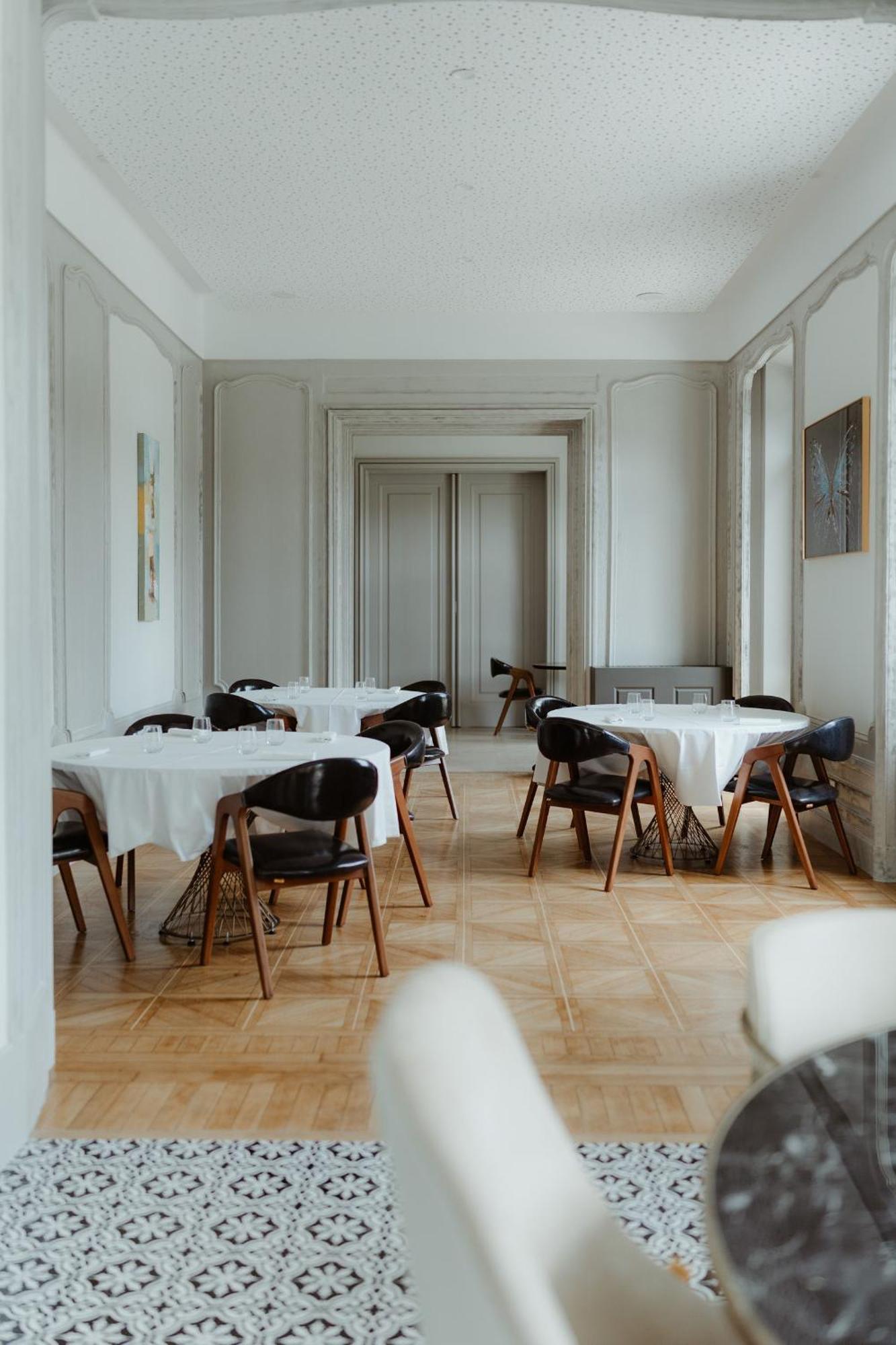 Sequoias Golf & Ressort Hotell Ruy-Montceau Eksteriør bilde